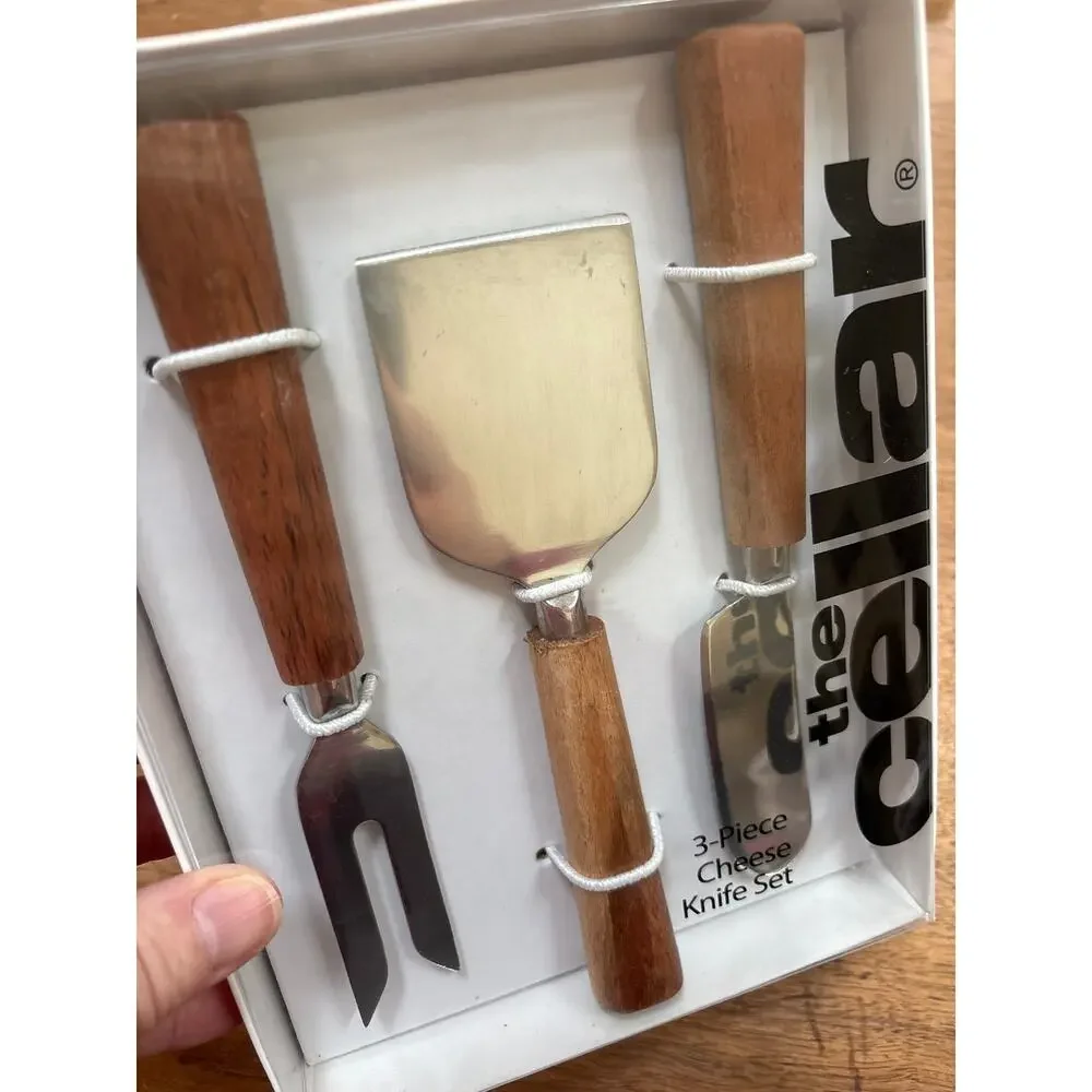 The Cellar 3-piece Cheese Knife Set - NEW in BOX - Wooden Handles - Giftable